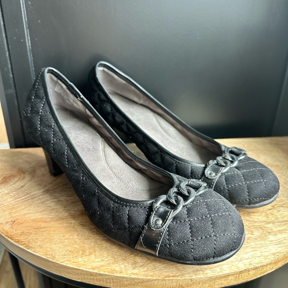 Elegant Black Quilted Women's Shoes